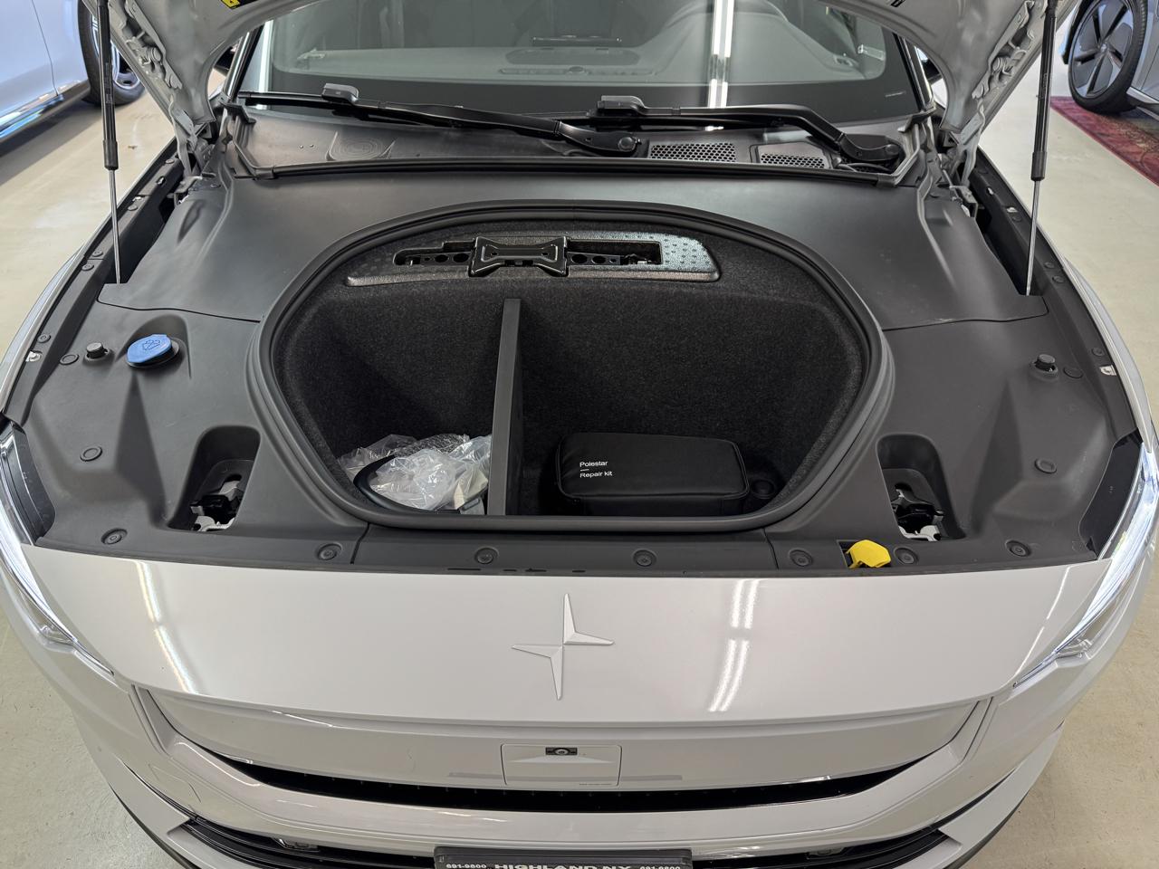 Polestar 2  2024