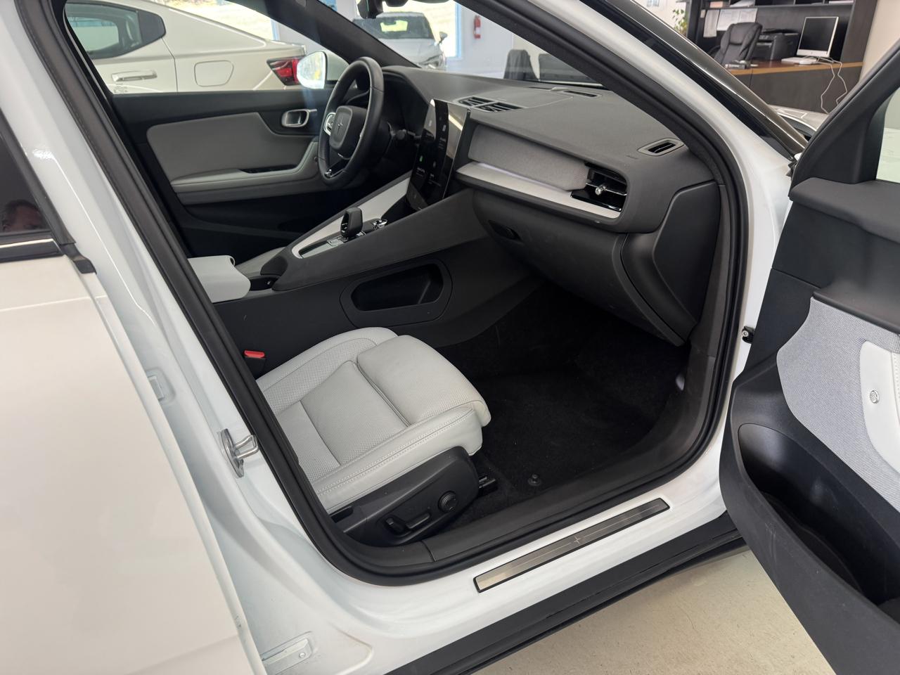 Polestar 2 Long Range Dual Motor AWD 2024