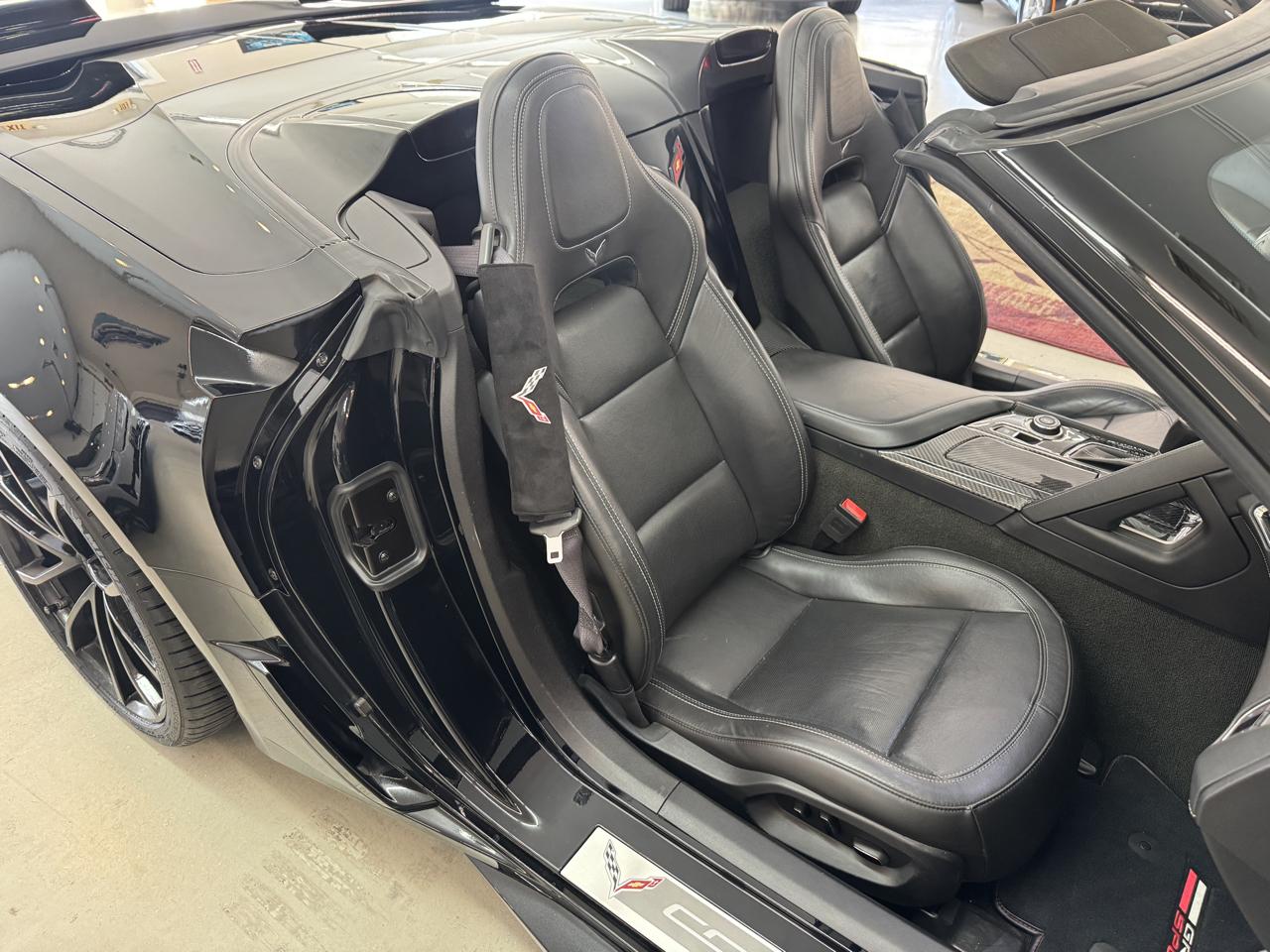 Chevrolet Corvette Grand Sport w/2LT Convertbile 2017