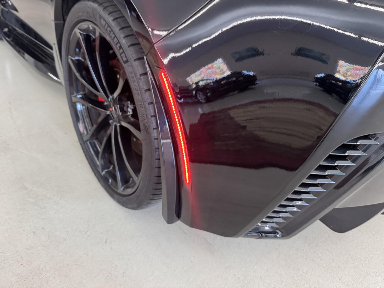 Chevrolet Corvette Grand Sport w/2LT Convertbile 2017