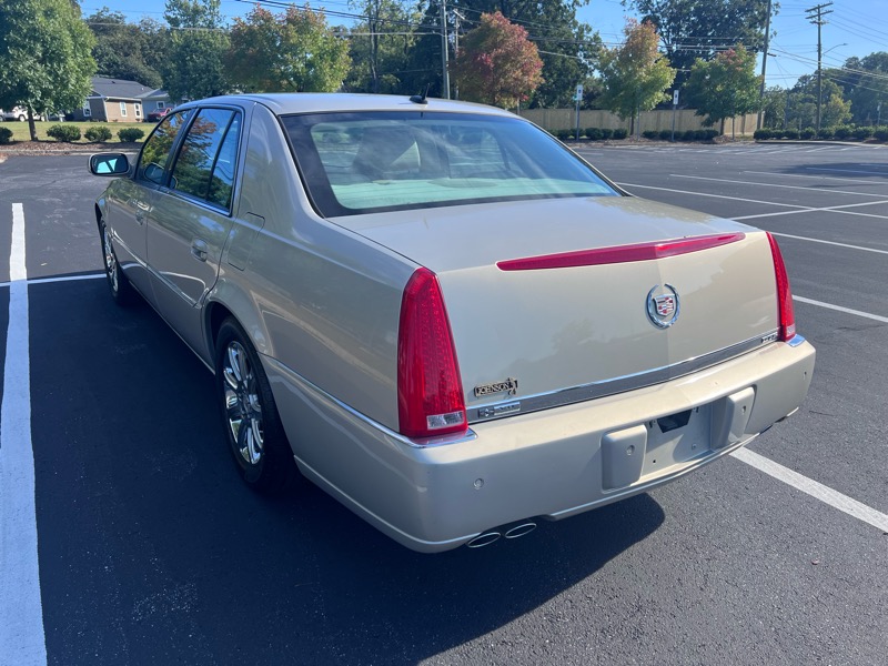 2008 Cadillac DTS Luxury II photo 5