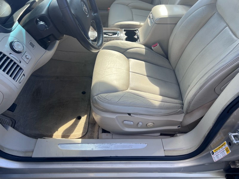 2008 Cadillac DTS Luxury II photo 17