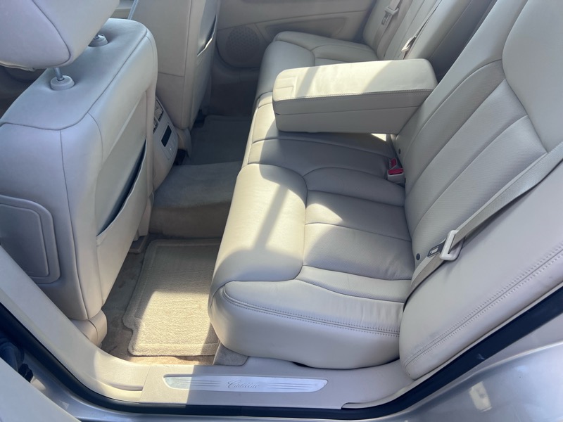 2008 Cadillac DTS Luxury II photo 22