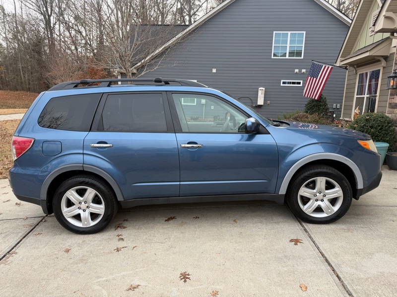 Subaru Forester 2.5X Premium 2009