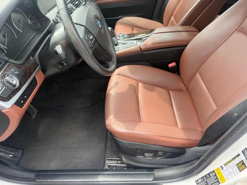 BMW 5-Series 535i xDrive 2013