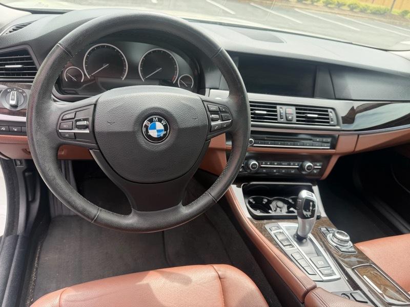 BMW 5-Series 535i xDrive 2013