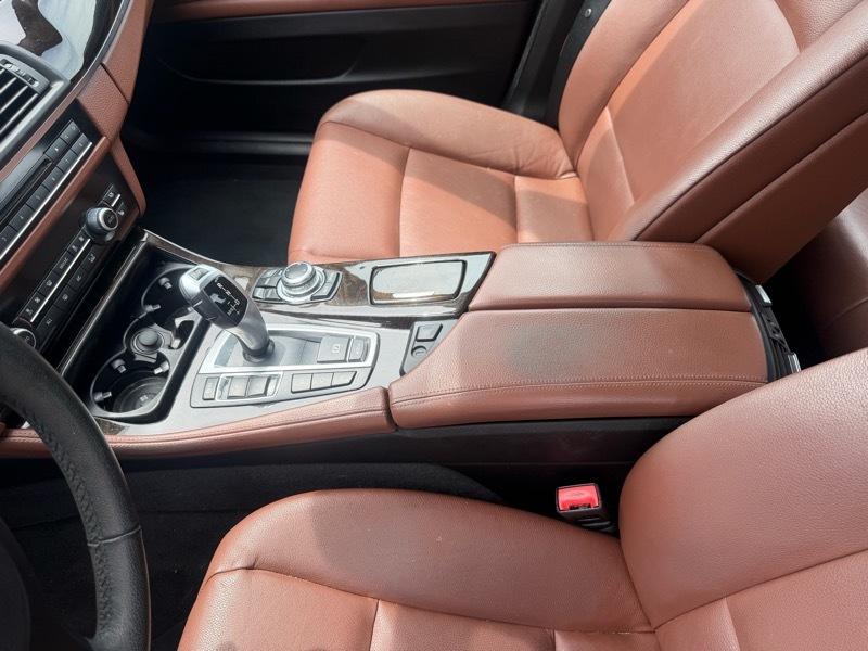 BMW 5-Series 535i xDrive 2013