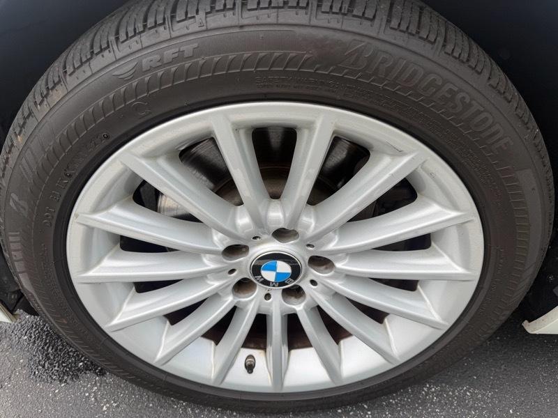 BMW 5-Series 535i xDrive 2013