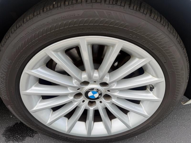 BMW 5-Series 535i xDrive 2013