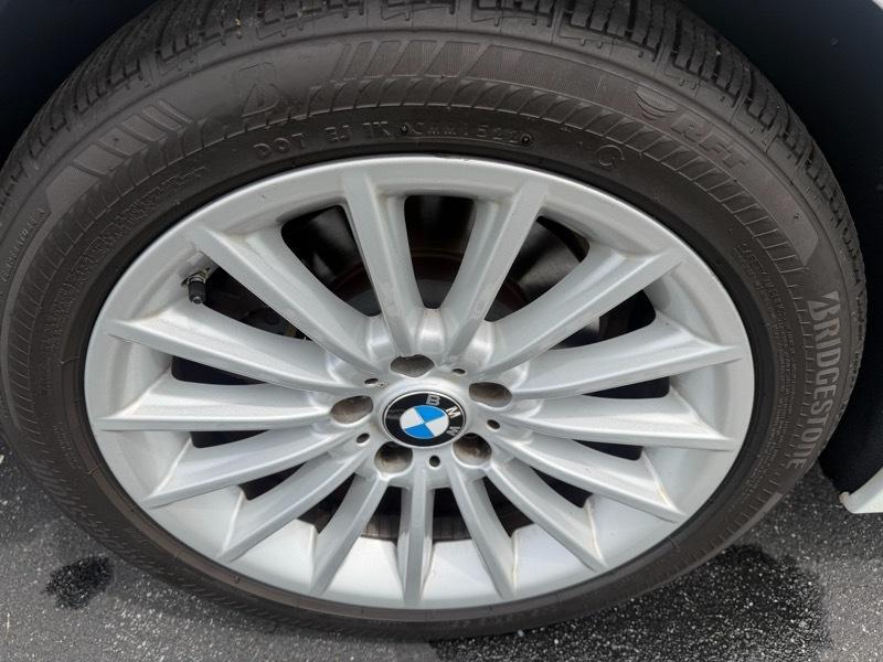 BMW 5-Series 535i xDrive 2013