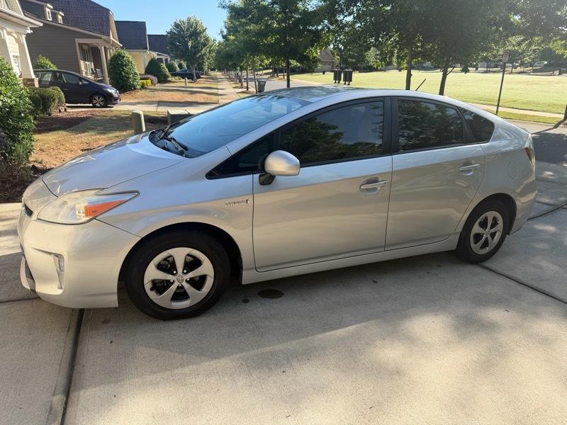 Toyota Prius Prius V 2012