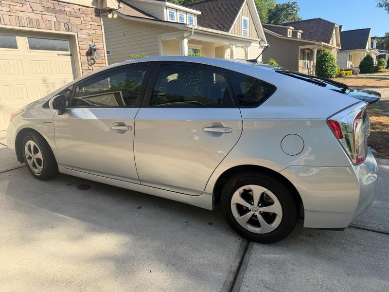 Toyota Prius Prius V 2012