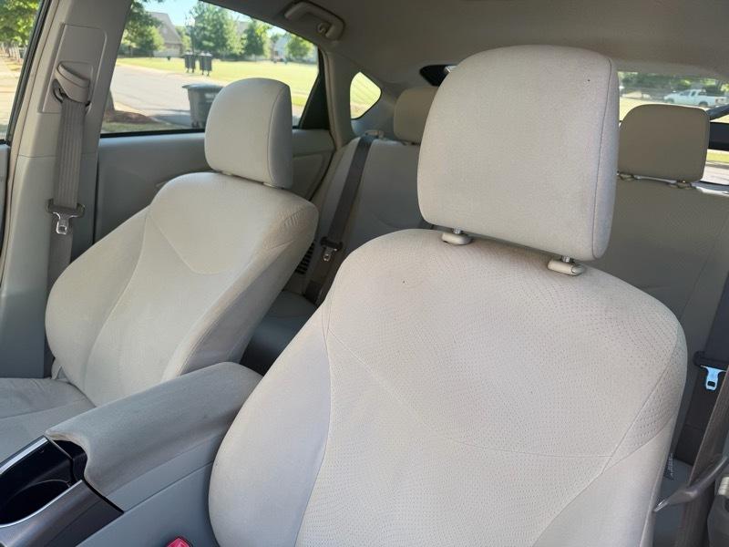 Toyota Prius Prius V 2012