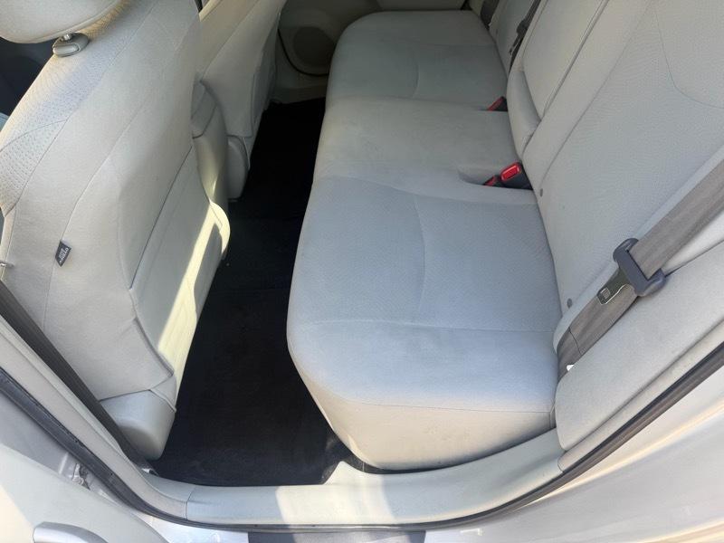 Toyota Prius Prius V 2012