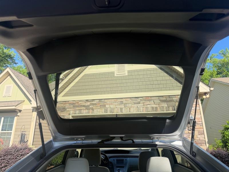 Toyota Prius Prius V 2012