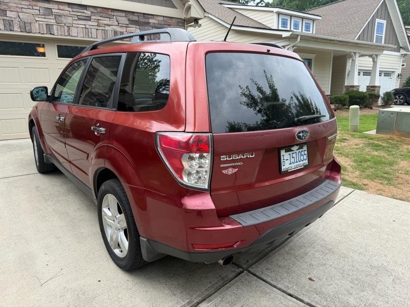 Subaru Forester 2.5X Limited 2010