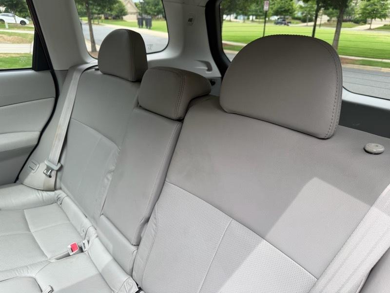 Subaru Forester 2.5X Limited 2010