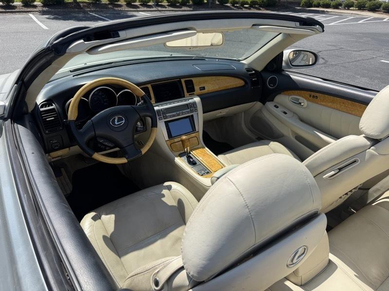 Lexus SC 430 Convertible 2004