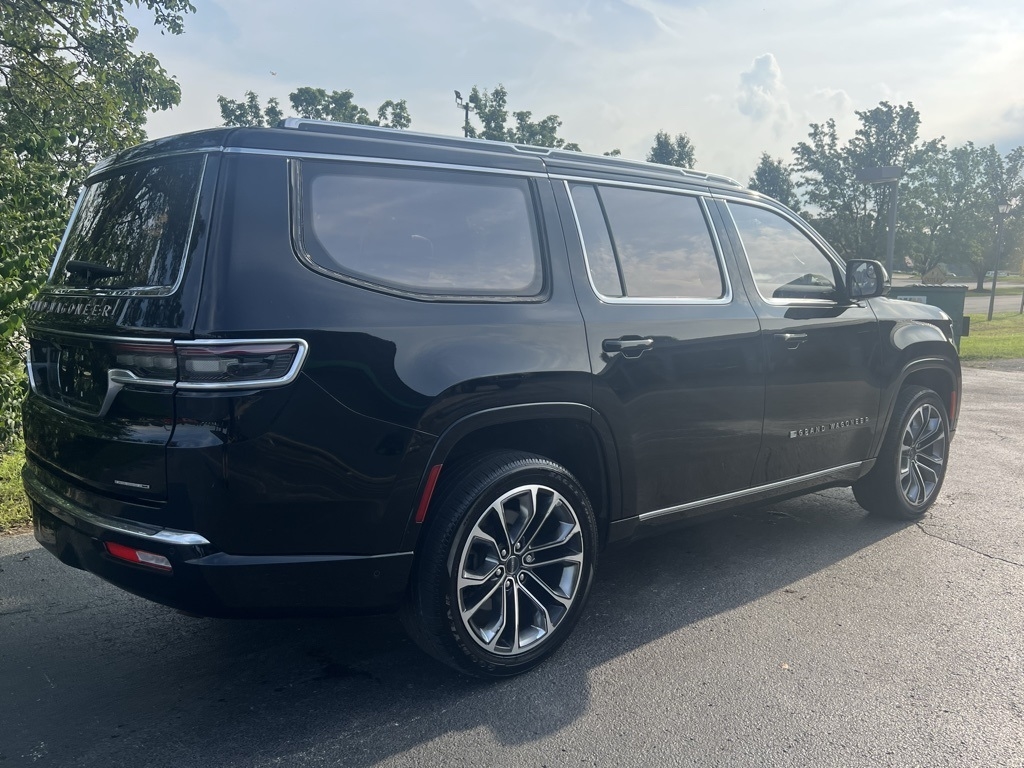 Jeep Grand Wagoneer  2022