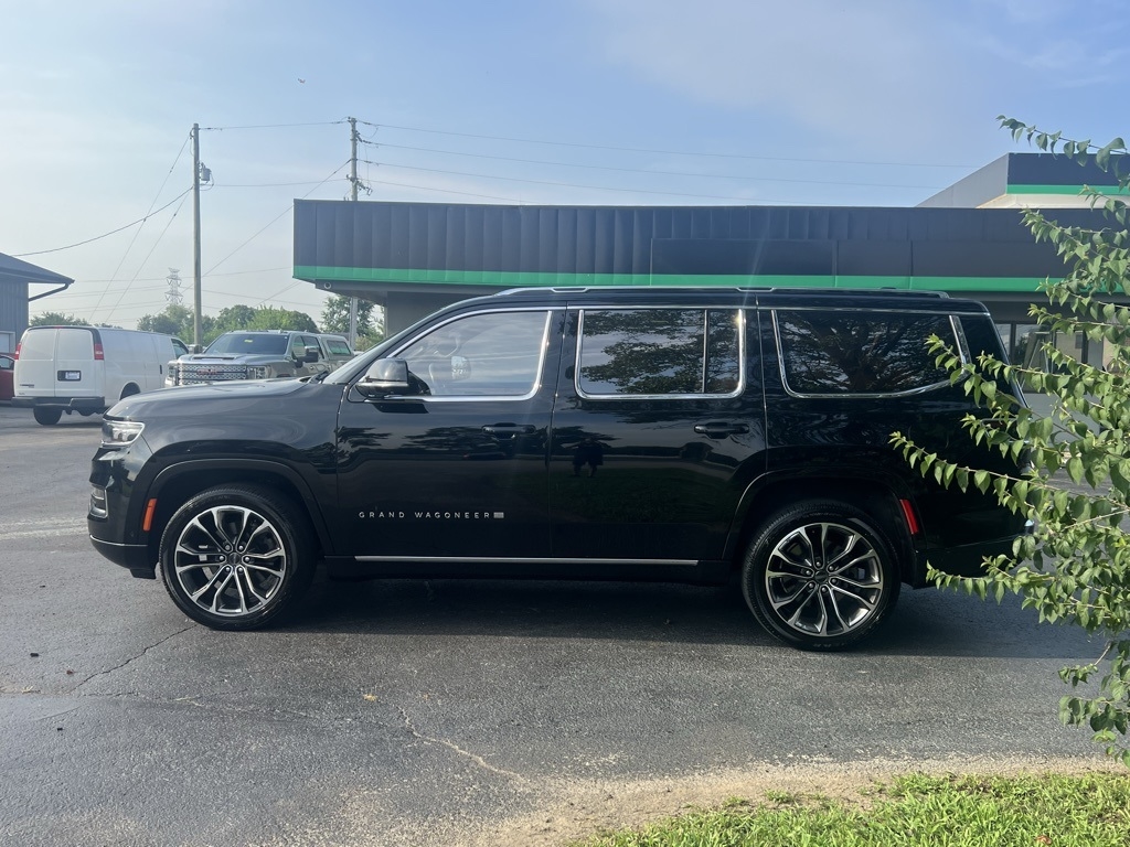Jeep Grand Wagoneer  2022