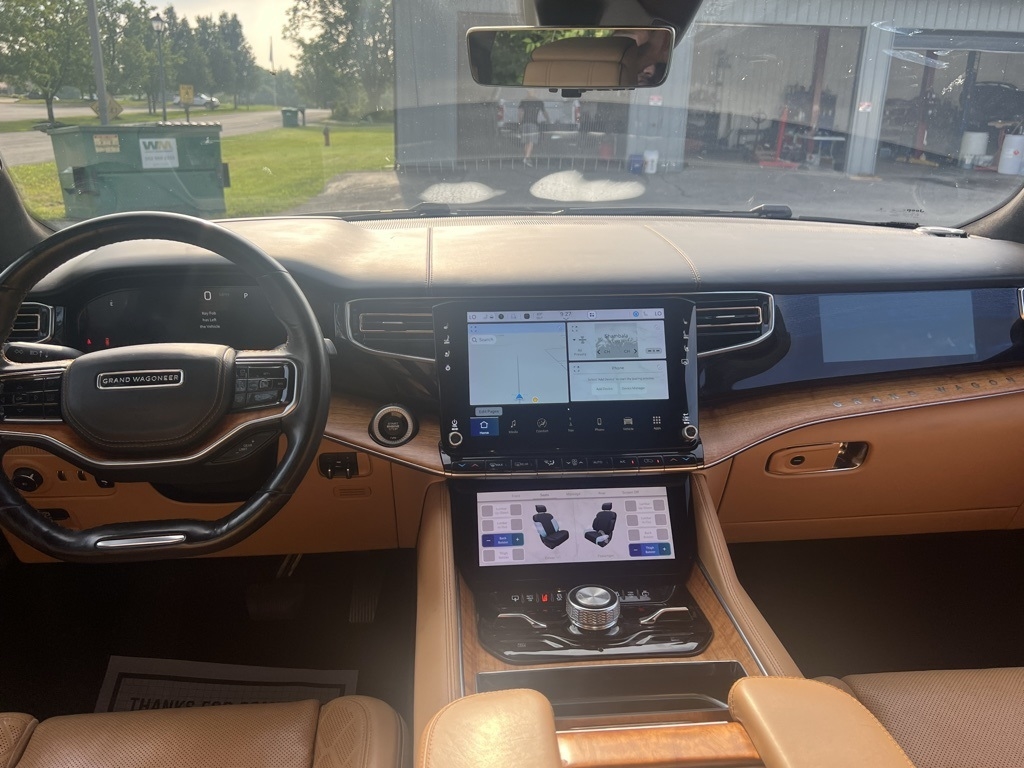 Jeep Grand Wagoneer  2022