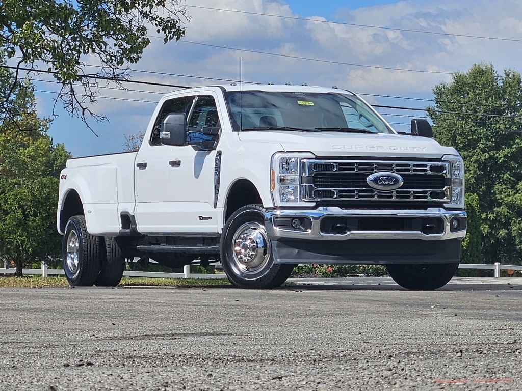 2024 Ford Super Duty F-350 DRW XLT