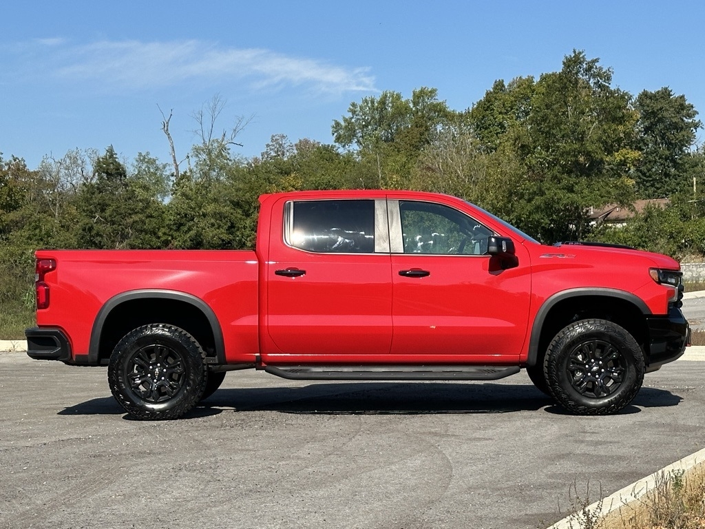 2024 Chevrolet Silverado 1500 ZR2 photo 2