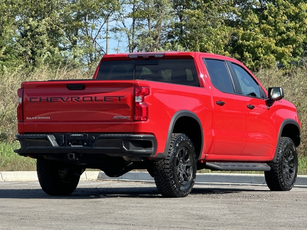 2024 Chevrolet Silverado 1500 ZR2 photo 3