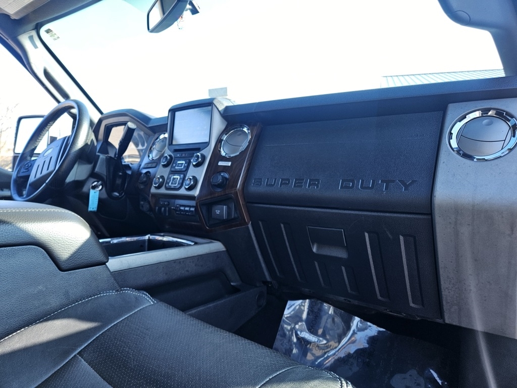Ford Super Duty F-350 DRW  2016