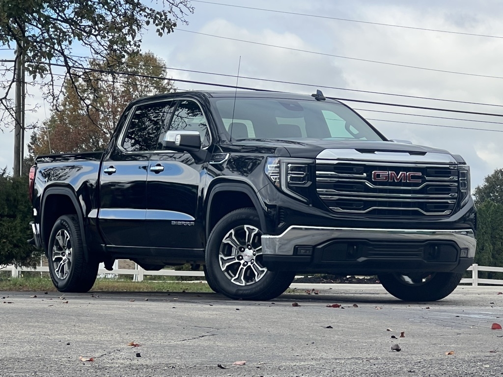2024 GMC Sierra 1500 SLT