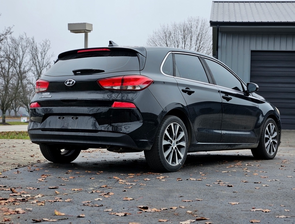 2018 Hyundai Elantra GT Base photo 4