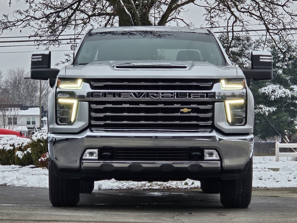 2023 Chevrolet Silverado 2500HD LTZ photo 2