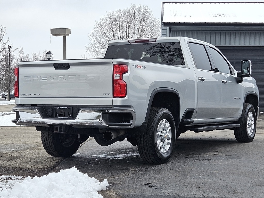 2023 Chevrolet Silverado 2500HD LTZ photo 4
