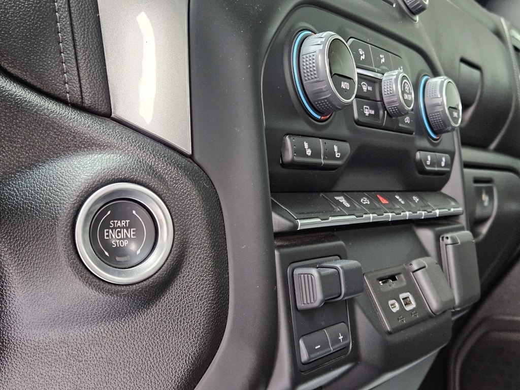 Chevrolet Silverado 2500HD  2023