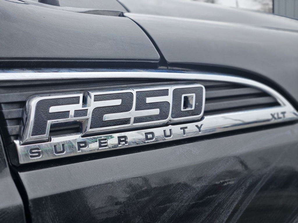 Ford Super Duty F-250 SRW  2012
