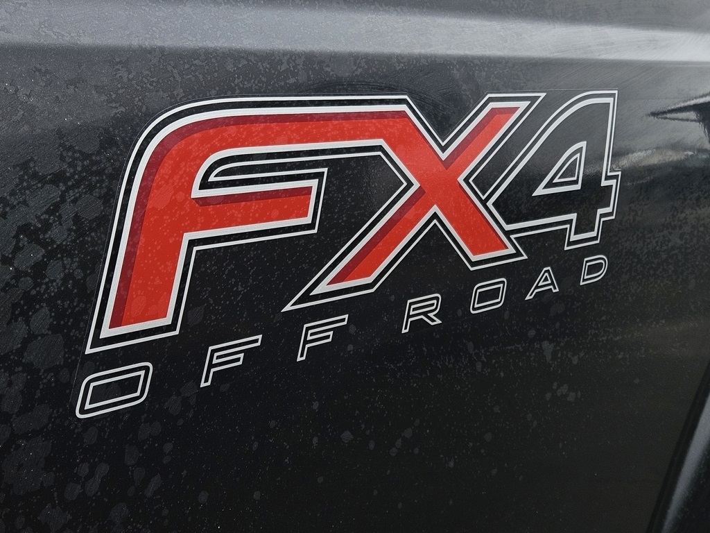 Ford Super Duty F-250 SRW  2012