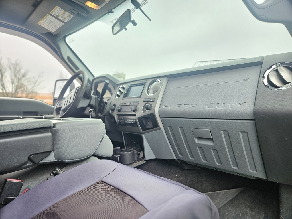 Ford Super Duty F-250 SRW  2012