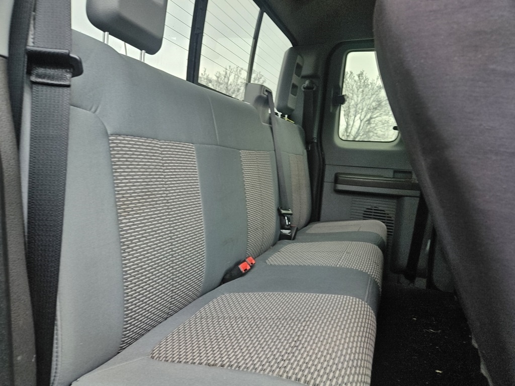 Ford Super Duty F-250 SRW  2012