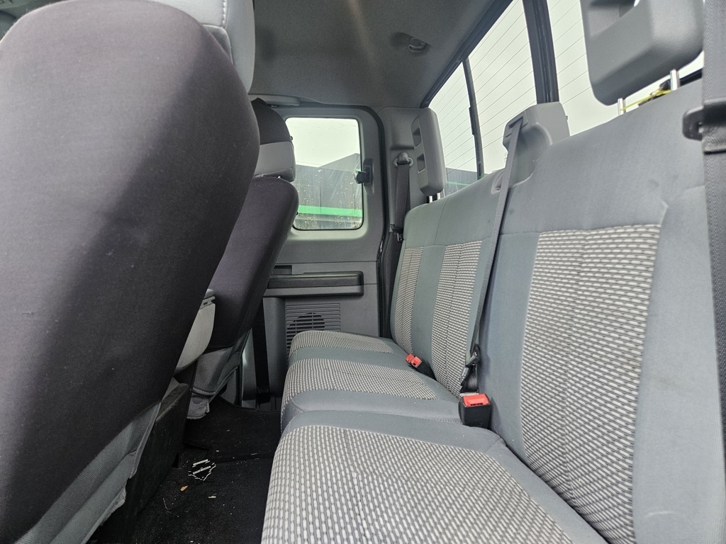 Ford Super Duty F-250 SRW  2012