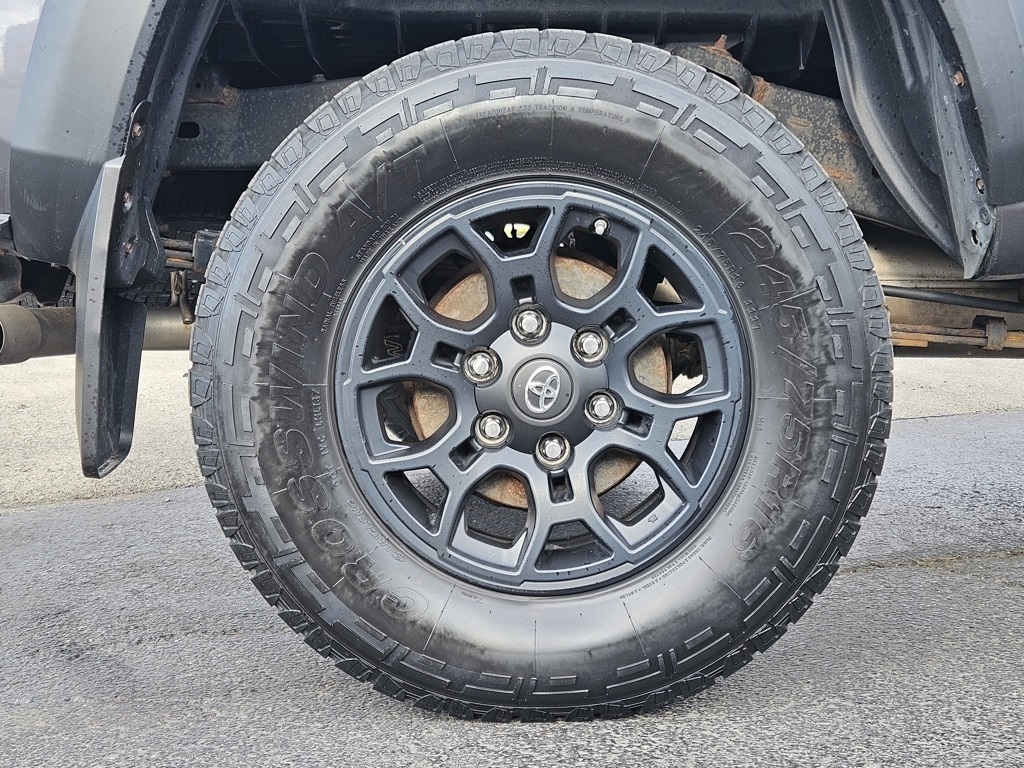 Toyota Tacoma 4WD  2019