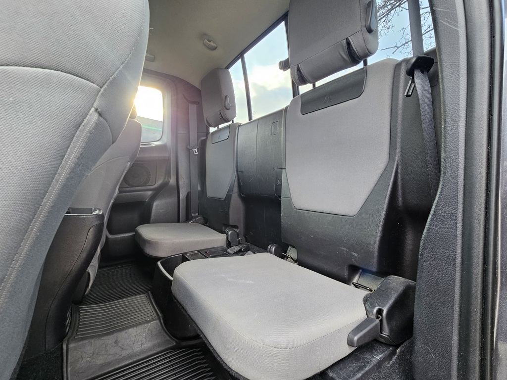 Toyota Tacoma 4WD  2019