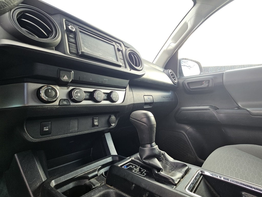 Toyota Tacoma 4WD  2019