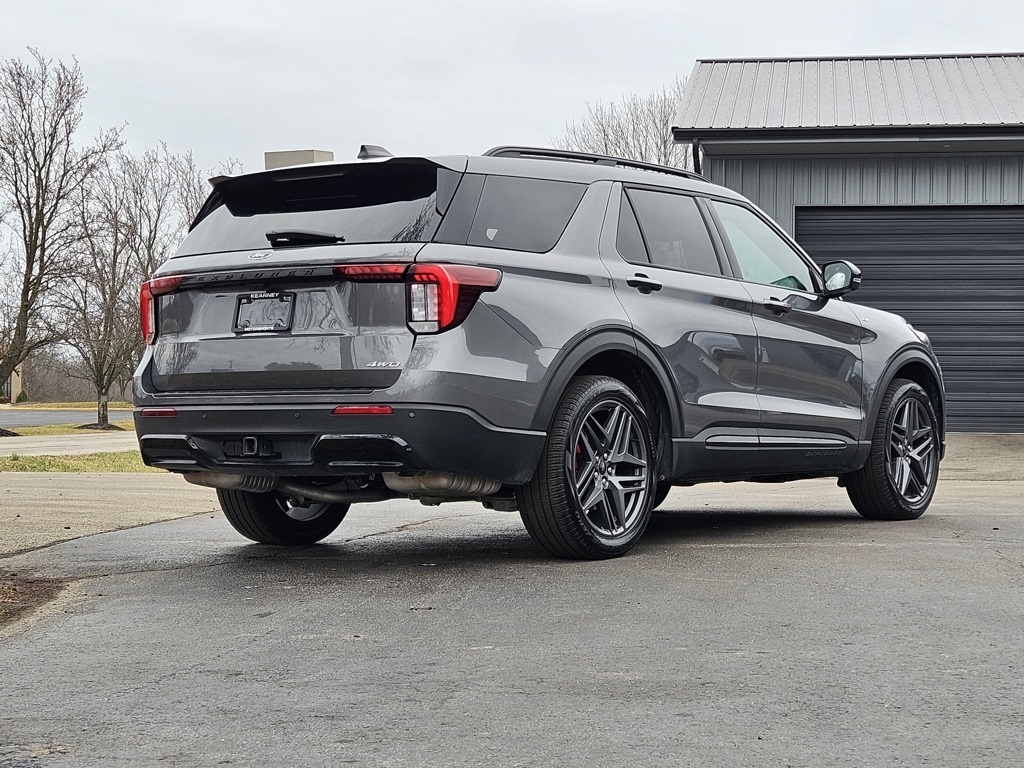 Ford Explorer  2025