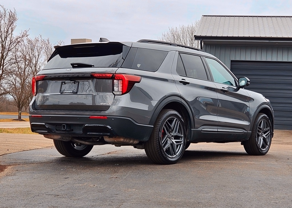 Ford Explorer  2025
