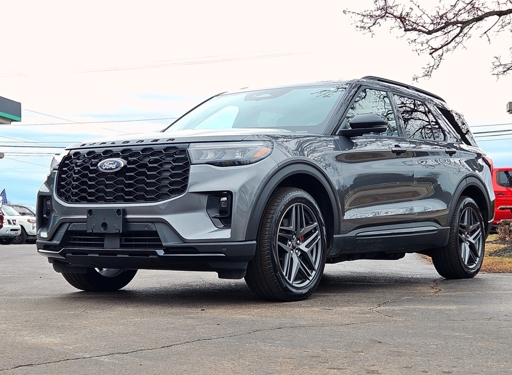 Ford Explorer  2025
