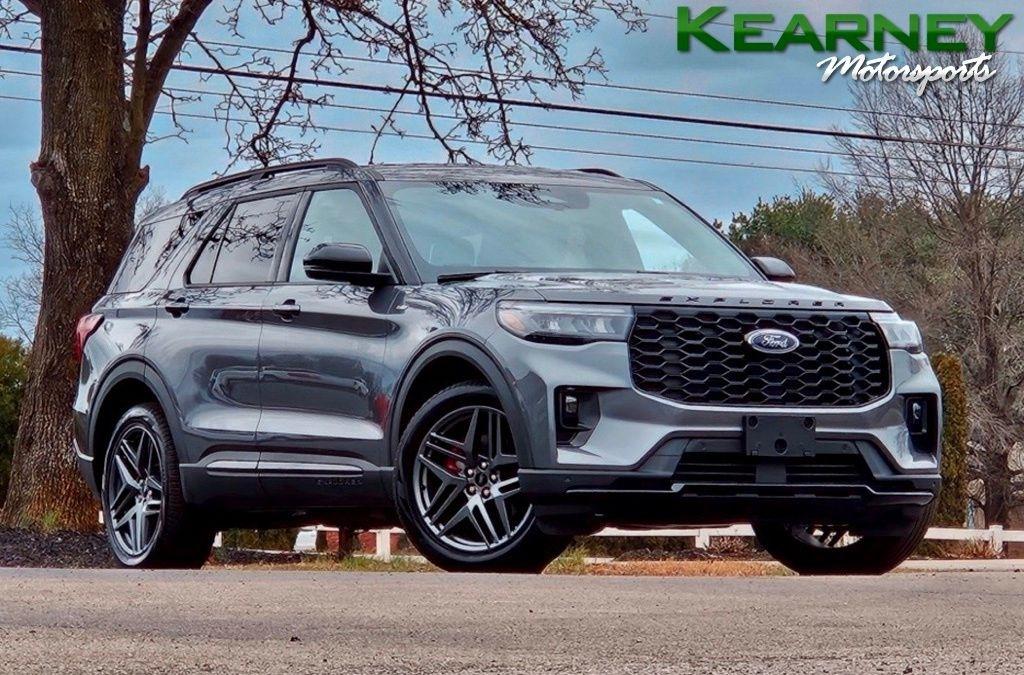 2025 Ford Explorer ST-Line