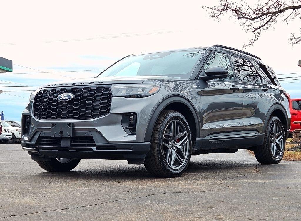 Ford Explorer  2025