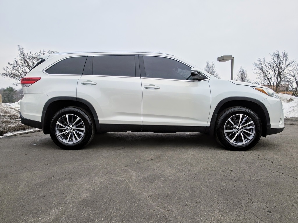 Toyota Highlander  2019