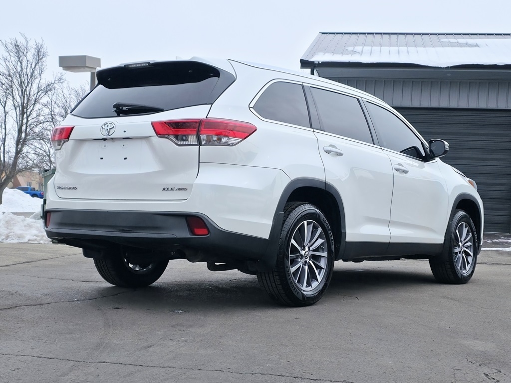 Toyota Highlander  2019