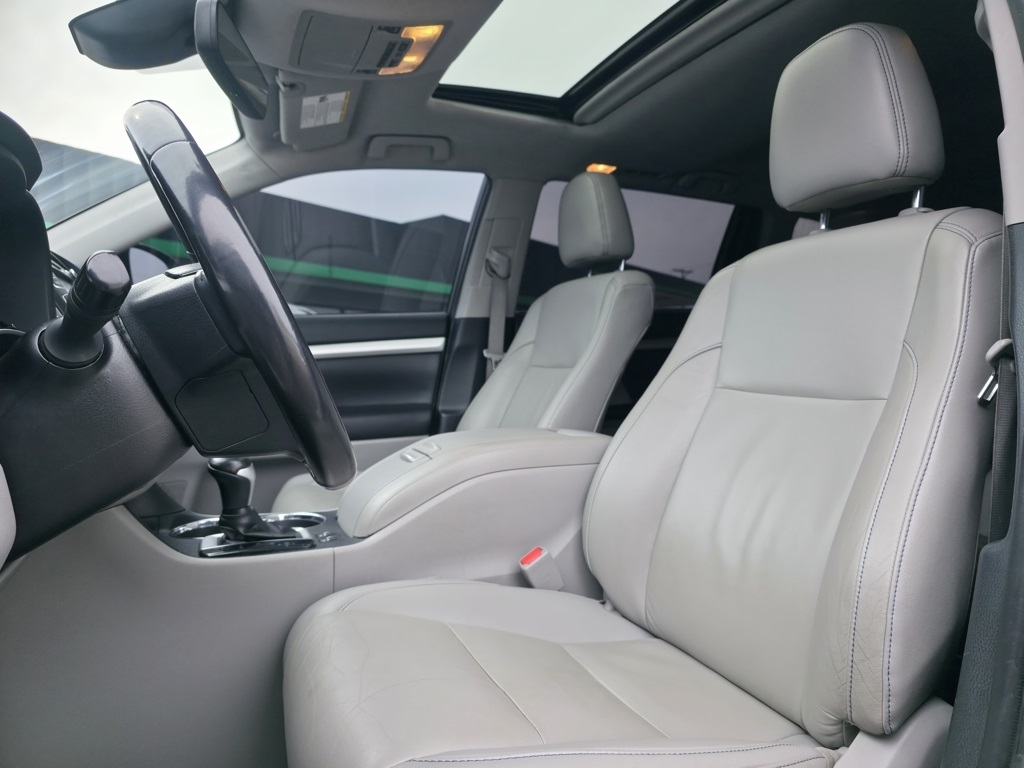 Toyota Highlander  2019